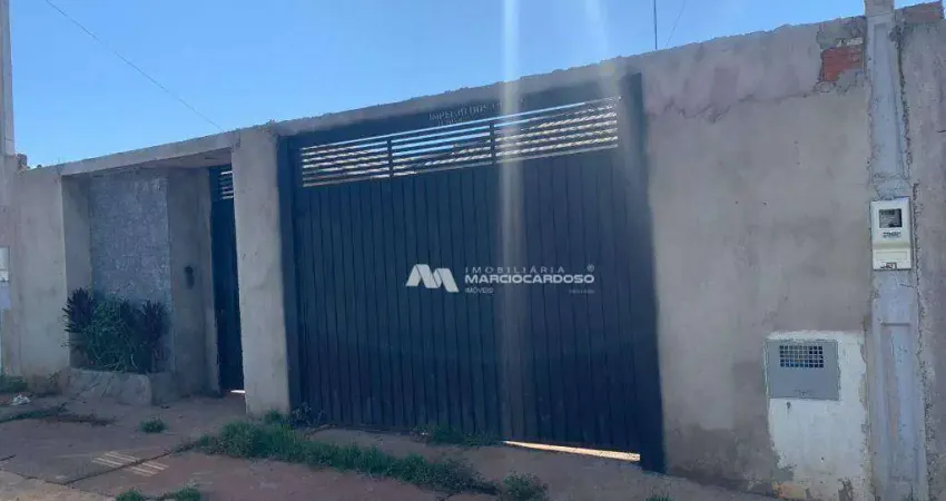 Casa com 2 dormitórios à venda, 44 m² por R$ 200.000,00 - Centro - Cedral/SP
