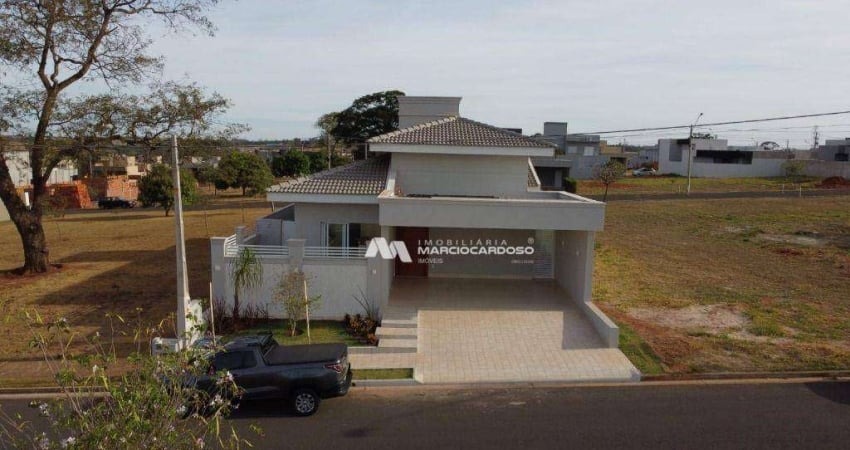 Casa com 3 dormitórios à venda, 159 m² por R$ 1.600.000 - Village Provence - São José do Rio Preto/SP