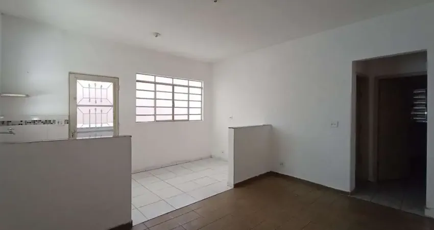 Casa com 2 quartos para alugar na Vila Palmeiras, São Paulo 
