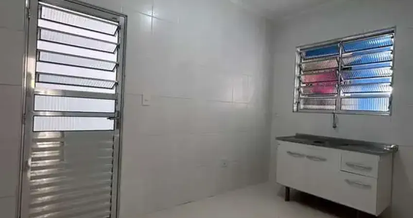 Casa com 1 quarto para alugar na Vila Santa Maria, São Paulo 
