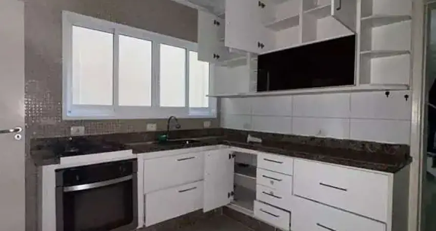 Casa com 3 quartos para alugar na Vila Carolina, São Paulo 