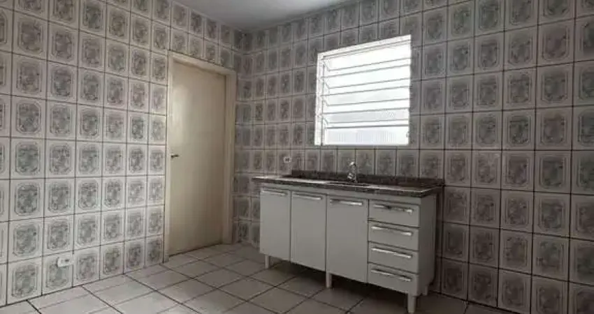 Casa com 2 quartos para alugar na Vila Palmeiras, São Paulo