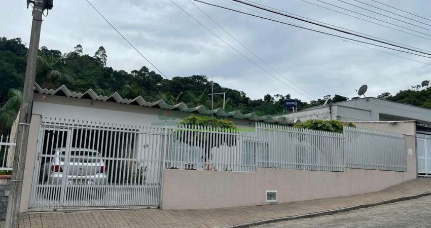 Casa com 3 quartos à venda no Progresso, Blumenau 