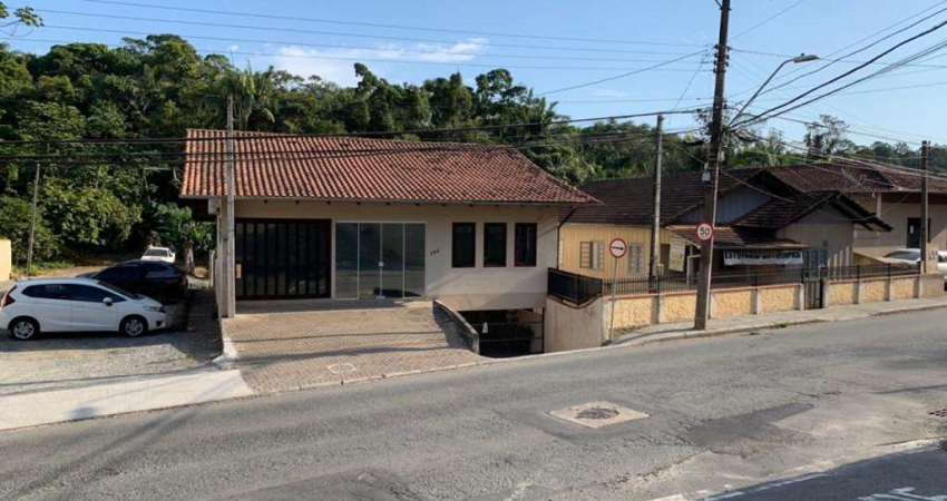 Casa com 6 quartos à venda no Itoupava Norte, Blumenau 