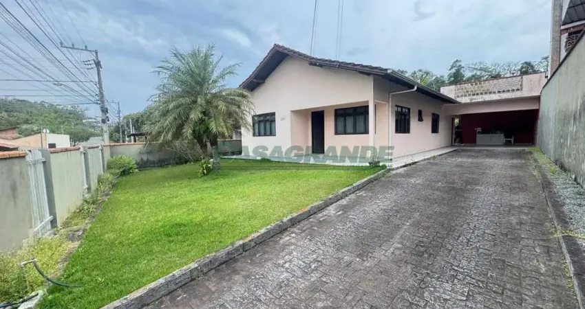 Casa com 3 quartos à venda em Água Verde, Blumenau 