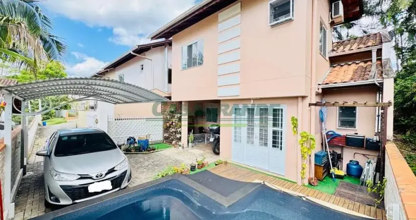 Casa com 3 quartos à venda no Velha, Blumenau 