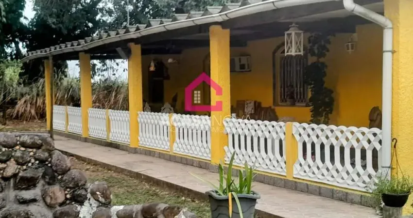 Sítio para Venda em Rio de Janeiro, Santa Cruz, 3 dormitórios, 2 banheiros, 2 vagas