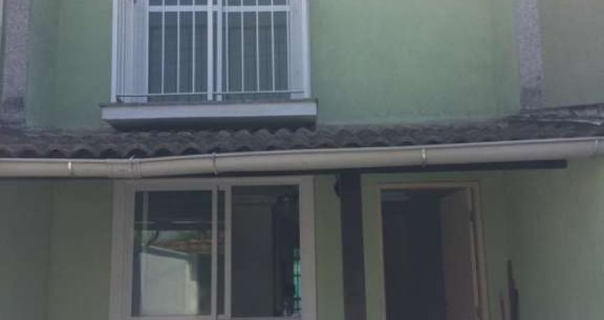 Casa para Venda em Rio de Janeiro, CAMORIM, 2 dormitórios, 2 suítes, 3 banheiros