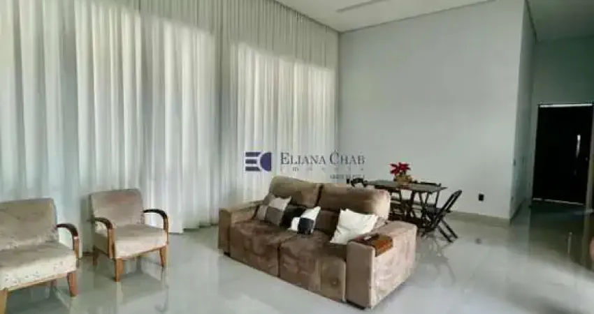 Casa para venda com 300 m² e 3 quartos em Residencial Villa de León, Piratininga - SP