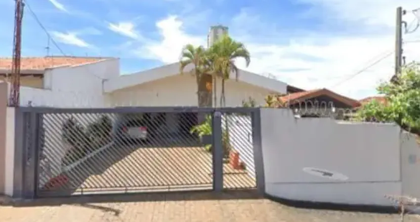 Casa para venda com 265 m² e 4 quartos em Jardim América, Bauru - SP