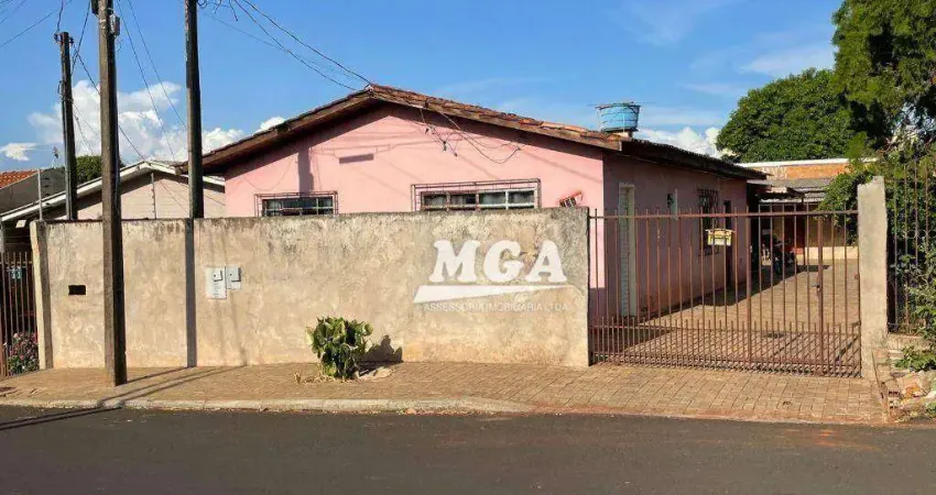 Casa com 3 dormitórios à venda por R$ 380.000 - Parque Residencial Três Bandeiras.