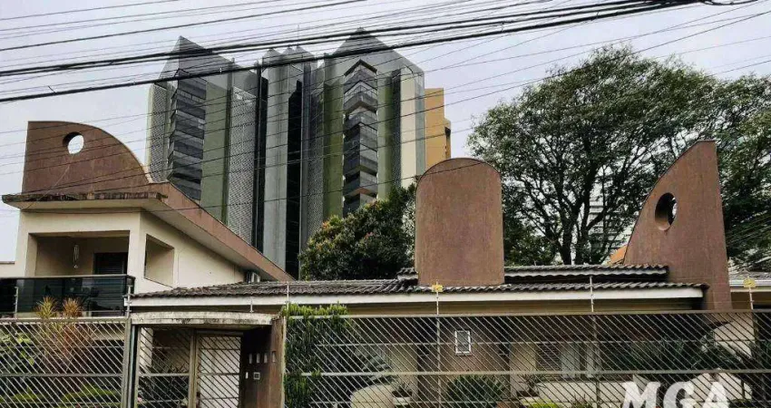Casa com 3 dormitórios à venda, 270 m² por R$ 1.200.000,00 - Centro - Foz do Iguaçu/PR