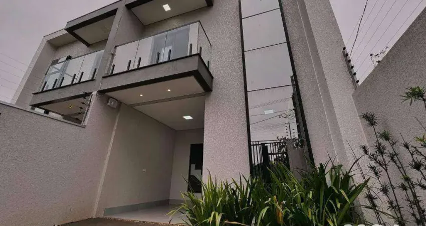 Sobrado com 3 dormitórios à venda, 113 m² por R$ 690.000,00 - Jardim Copacabana - Foz do Iguaçu/PR