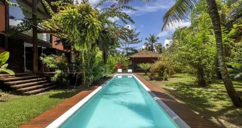 Casa de alto padrão frente mar localizada no bairro Velha Boipeba em Cairu-BA