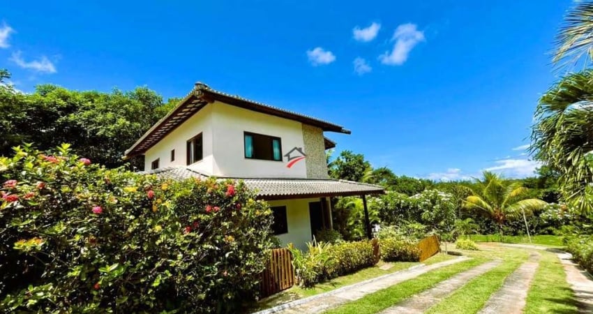 Casa à venda em Condomínio com piscina na Lagoa Aruá Praia do Forte Bahia