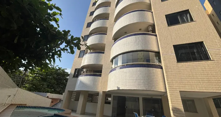 Apartamento 3/4 01 suíte 02 vagas de garagem no costa azul para venda.