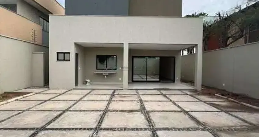 Casa Duplex na Ladeira do Uruguai  |  230m² |  3 suítes com varanda | Alto Padrão