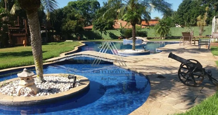 Chácara de luxo à venda em condomínio exclusivo de Guapiaçu-SP: 3 quartos, 1 suíte, 3 salas, 5 banheiros, 500m² de área.