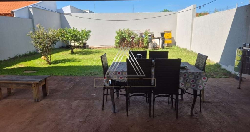 Chácara à venda em bairro exclusivo: 3 quartos, 1 suíte, 2 salas, 3 banheiros e 210m² de área. Confira já!