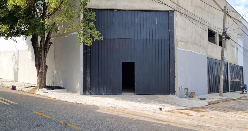 Barracão / Galpão / Depósito com 3 salas à venda na Rua Caio Viana Martins, 442, Vila São Jorge, Sorocaba