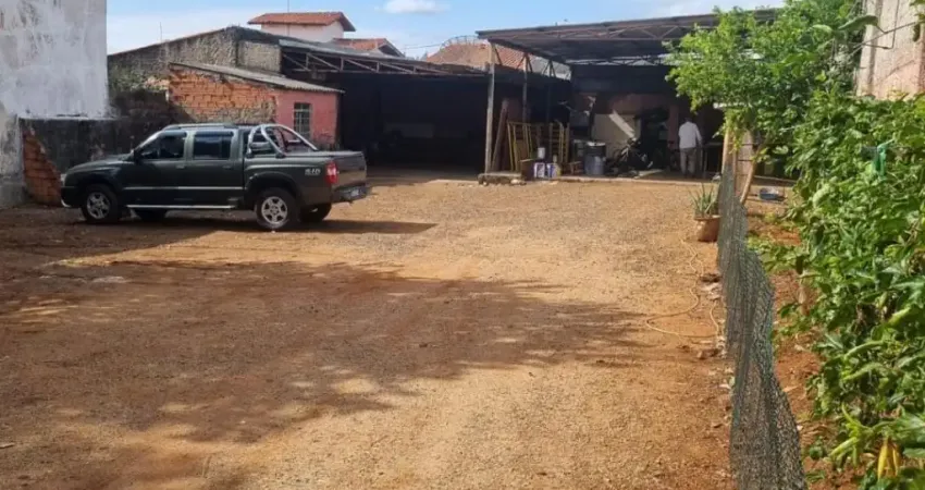 Barracão / Galpão / Depósito com 3 salas à venda na Rua Miguel Garcia Moraes, 58, Éden, Sorocaba