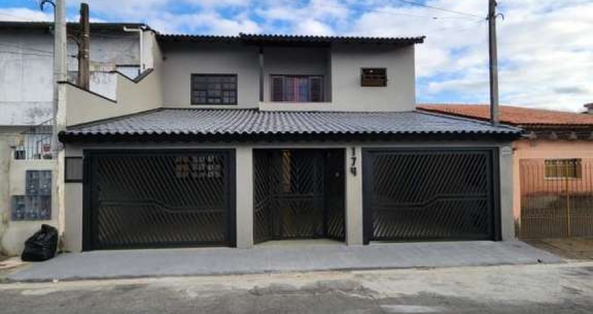 Casa Alto Padrão para Venda em Mogi das Cruzes, Jardim Marica, 5 dormitórios, 2 suítes, 5 banheiros, 3 vagas