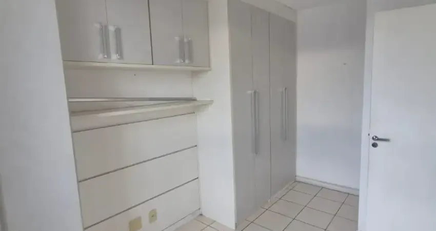 Lindo apartamento pronto para morar. No Anil, com vaga na garagem