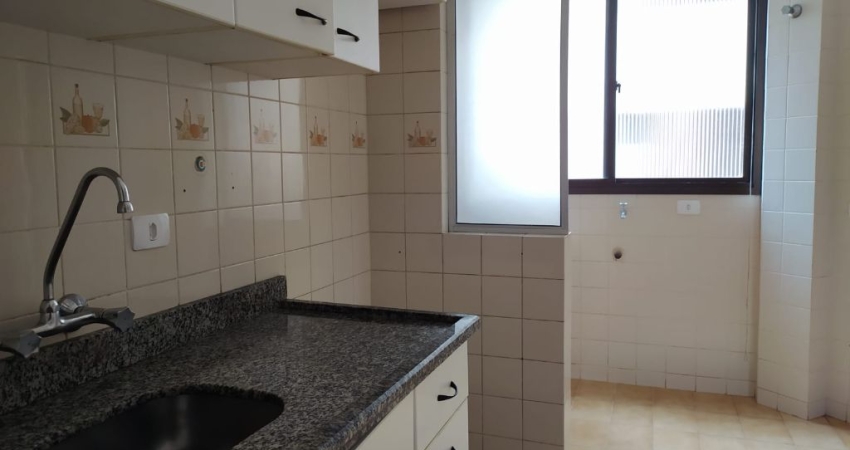 Apartamento a venda, 3 dormitórios, sendo 1 suíte, na Rua Paranaguá - Centro Londrina