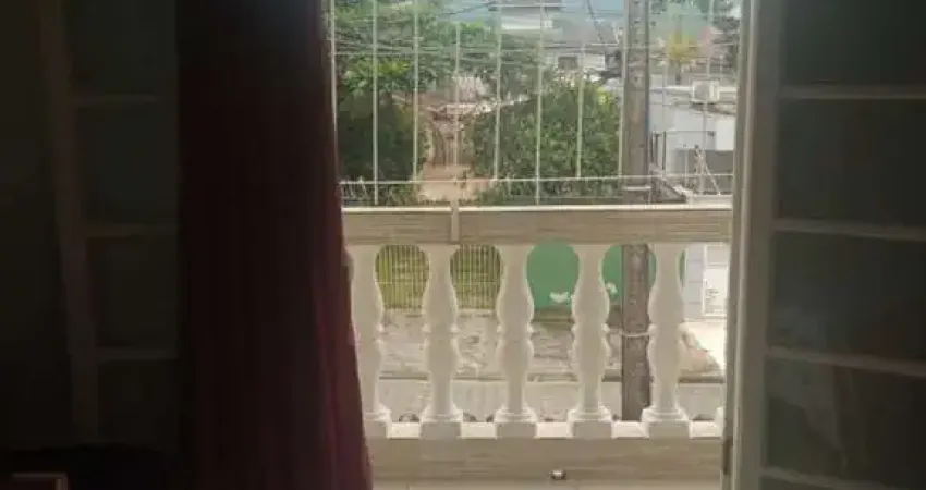 Casa / Sobrado para Venda em Caraguatatuba, martim de sa, 3 dormitórios, 1 suíte, 2 banheiros