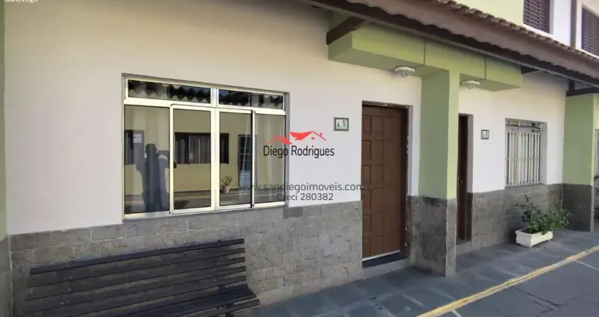 Sobrado em Condomínio para Venda em Caraguatatuba, martim de sa, 2 dormitórios, 2 banheiros, 1 vaga