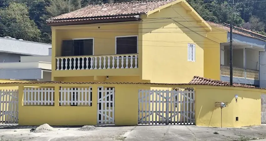 Casa / sobrado para locação em caraguatatuba, martin de sá, 2 dormitórios, 2 banheiros, 5 vagas