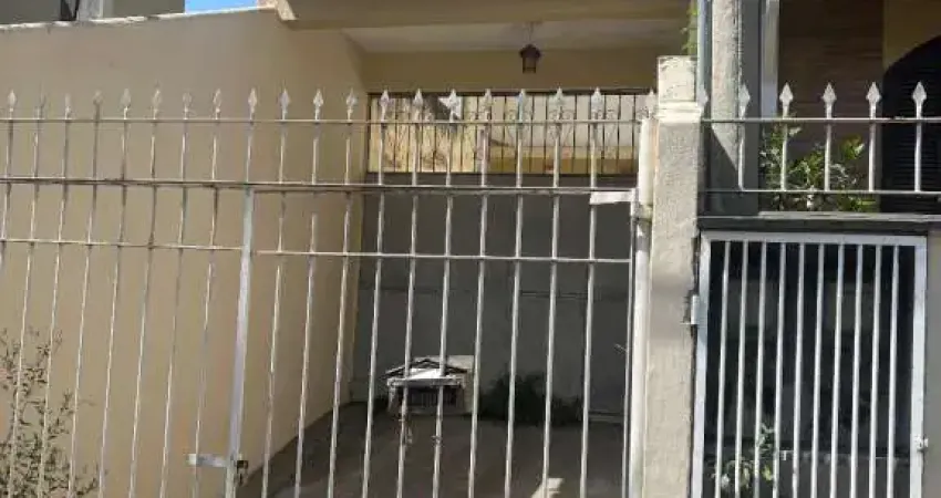 Casa para , 3 quarto(s),  Vila Santa Cecília, Volta Redonda - VS.C52