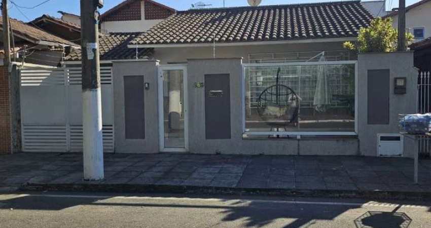 Casa para venda, 2 quarto(s),  Jardim Veneza, Volta Redonda - JV869
