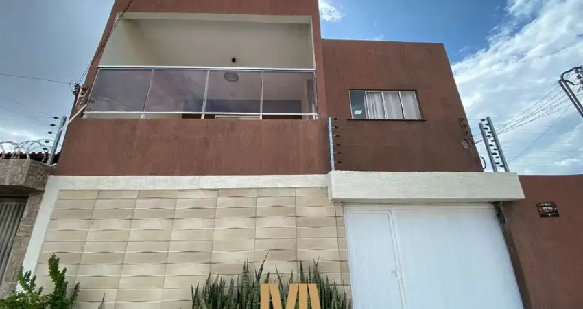 Casa com 04 quartos duplex no Bairro Dirceu