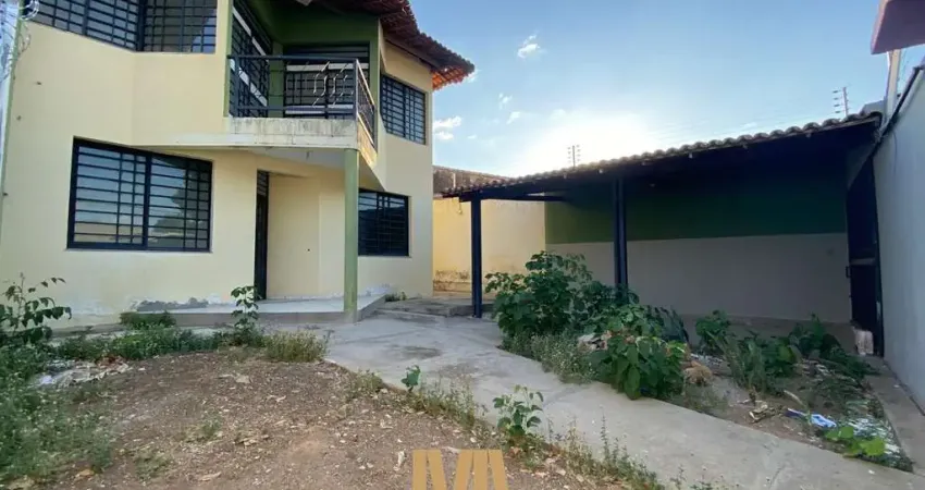 Aluga-se | Casa Com 03 Quartos no bairro Ininga - R$ 2.800,00