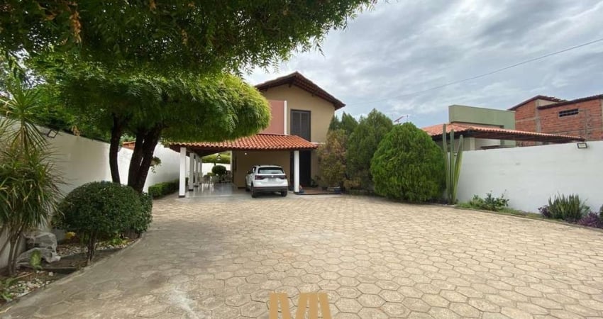 Casa Duplex Com 586m² à Venda no bairro Macaúba