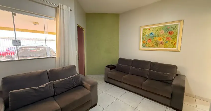 Casa com 3 quartos à venda no Setor Central, Rio Verde