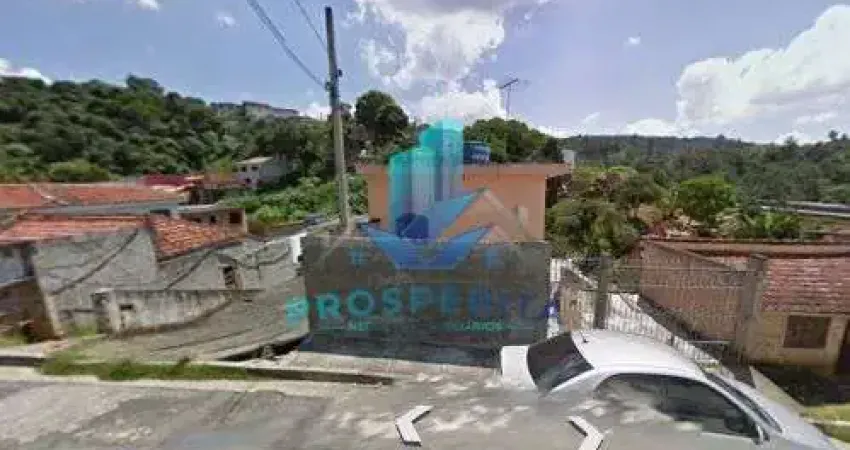 Casa padrão em terreno no centro de Cotia , facil acesso para a Raposo Tavares