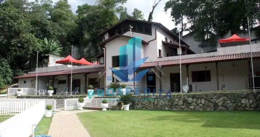 CASA NA GRANJA VIANA COM CANIL,  KM. 26 DA RAPOSO TAVARES