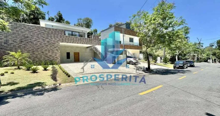 OPORTUNIDADE Casa térrea -  3stes,  piscina aquecida! Rua do Shopping Granja Viana!