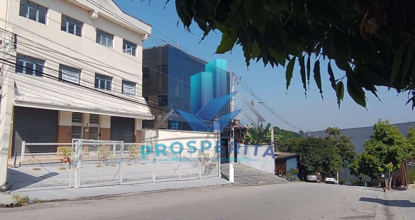 Casa comercial à venda na Rua Adib Auada, Granja Viana, Cotia