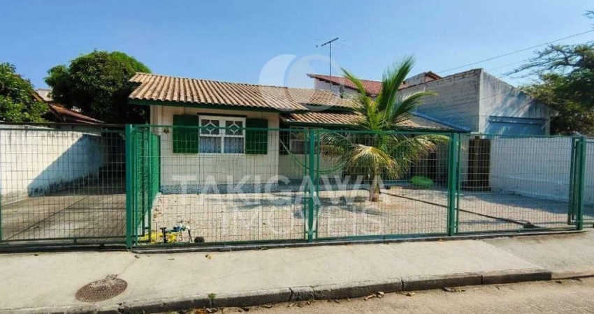Casa para Venda em Florianópolis, Ponta das Canas, 3 dormitórios, 1 suíte, 2 banheiros, 2 vagas
