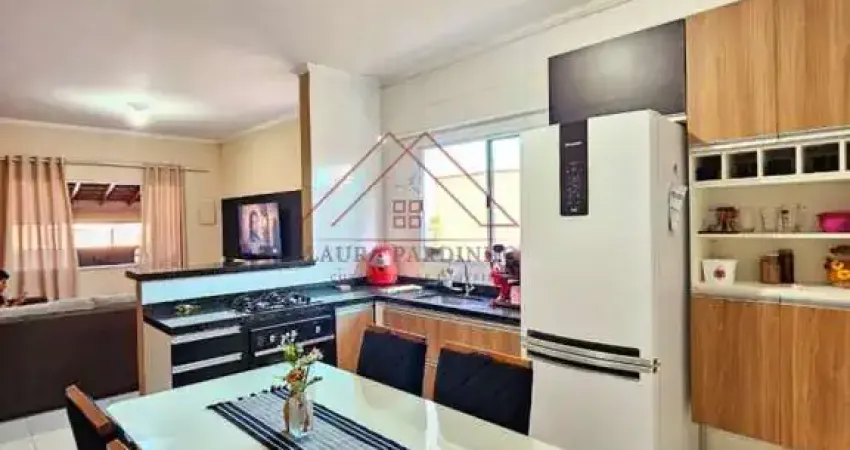 Casa com 2 quartos à venda no Jardim Layr, Mogi das Cruzes