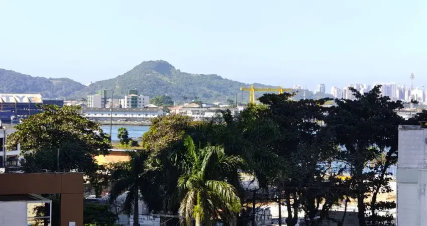 Apartamento à Venda de 120m² com Vista Mar na Ponta da Praia em Santos
