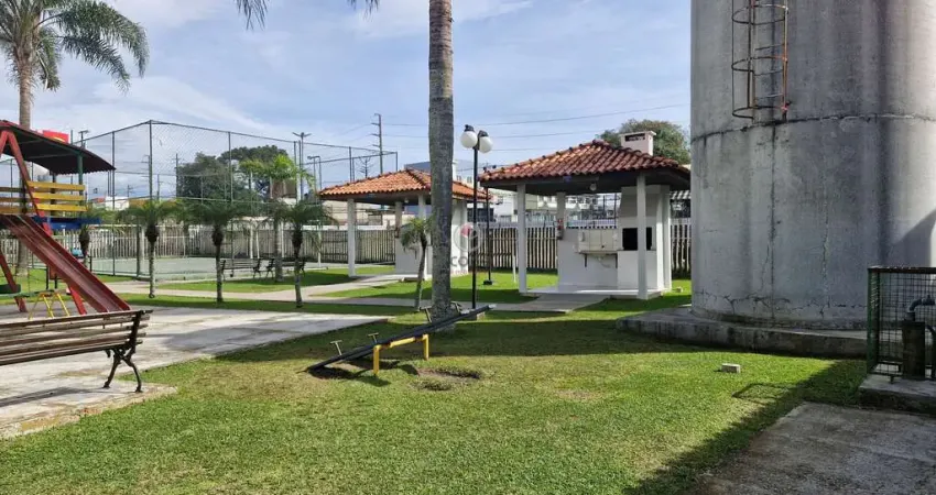 Apartamento com 2 quartos para alugar na Rua Eduardo Pinto da Rocha, 3199, Sítio Cercado, Curitiba