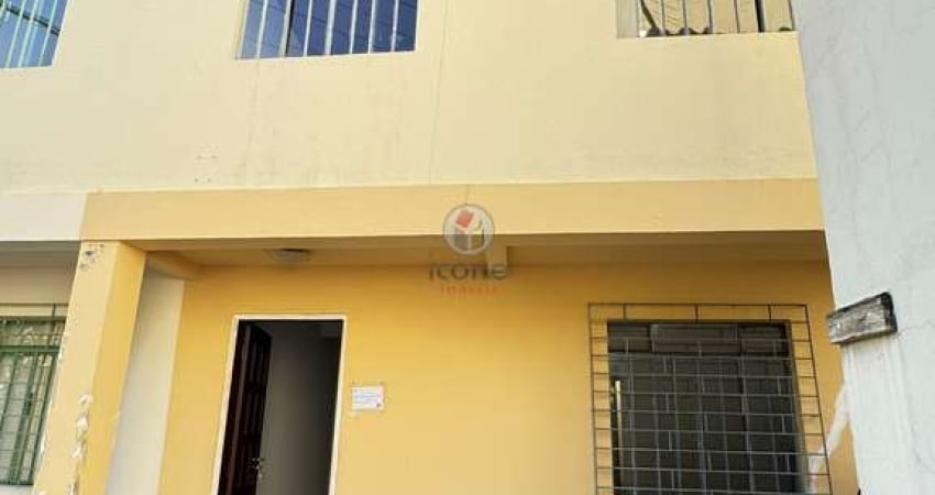 Casa com 3 quartos para alugar na Rua Vieira Fazenda, 1474 C, Portão, Curitiba