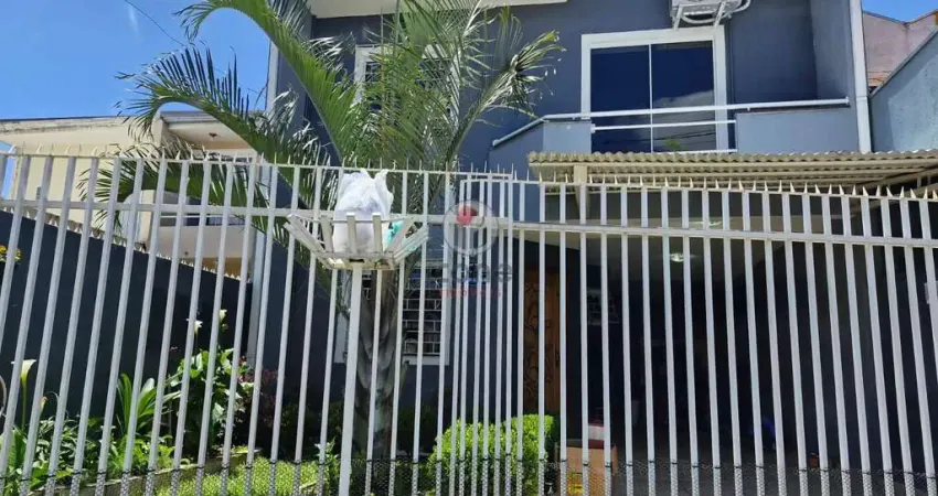 Casa com 3 quartos à venda na Rua Aristides Marquezini, 209, Sítio Cercado, Curitiba