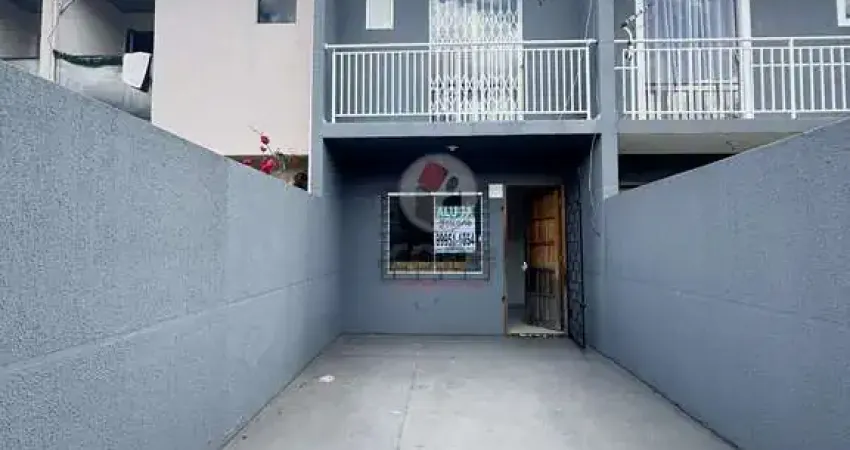 Casa com 2 quartos para alugar na Rua Irineo Maksemiv, 168, Tatuquara, Curitiba