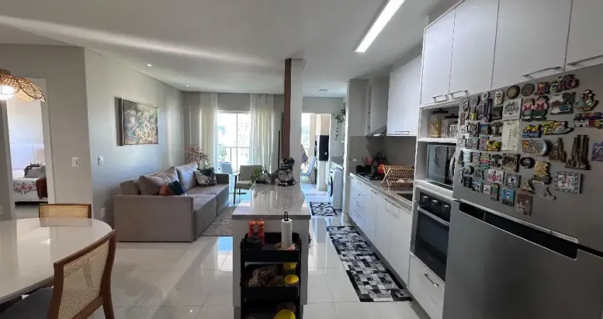 APARTAMENTO 2 SUÍTES MOBILIADO MEIA PRAIA PRONTO PARA MORAR