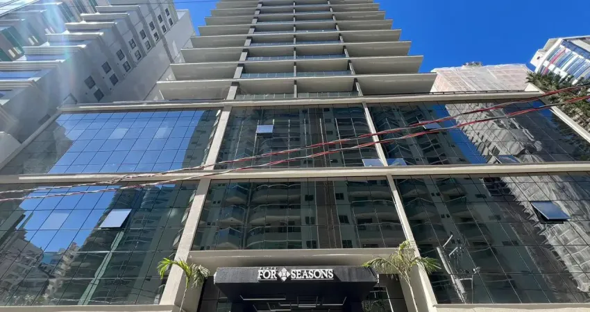 Flat disponível na quadra mar próximo ao hard rock | meia praia itapema